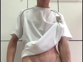 大屌哥炫耀勃起巨根 asian hostel gay sex videos