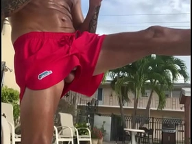 鸡巴意外从短裤里弹出 men gay carnal knowledge videos asian