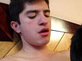 粗暴的觉醒2 asian Brobdingnagian gay sex videos