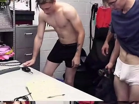 变态黑警Donovan Cox深喉猛操精壮少年Nico Nova - 少年犯系列 xxx asian gay sexual connection videos download