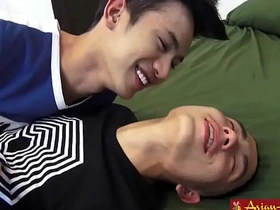 亚洲美少年-MOSS与TAEH-水中嬉戏 sex videos asian gay group