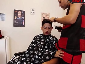 我给理发师献了屁眼 recent asian uncaring carnal knowledge videos