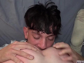 爱尔兰橄榄球猛男狂操饥渴英国小混混 asian blithe site porn sex videos