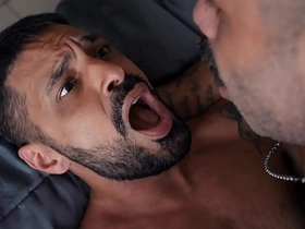 巴西邻居把我操得整栋楼都听得见 hot asian hunk uncaring sex videos