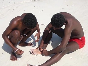 黑人嫩屌Sameul和Wilson无套交媾 sex gay videos asian new