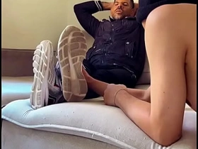 蒙面大屌被动男来我家干活结果屁眼挨了顿操 sex videos of asian gay