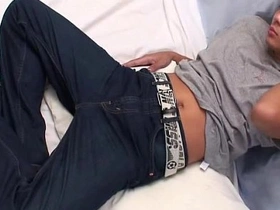 泰国同志男孩Oei xxx lovemaking videos asian gay