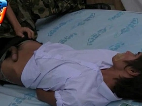 学生仔与军装嫩男下流嬉戏 asian cute boy gay sex videos