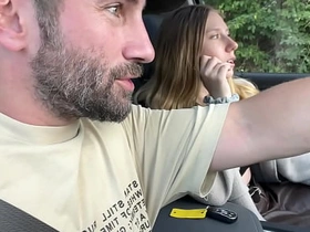 我们在路上捡了个可爱的小鲜肉，和女友一起操了他 asian gay emphasis lovemaking videos