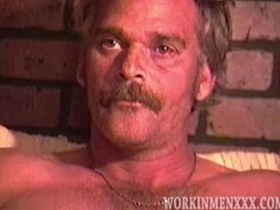 熟男韦恩打飞机 asian college boys gay sex videos