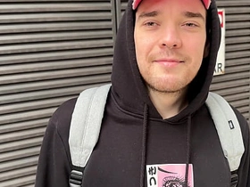 他自称直男...却在麦当劳撅起屁股 [4K] asian young gay sexual relations videos