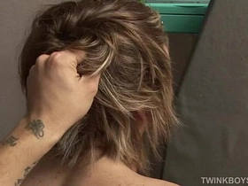 嫩仔Simon和Martin无套交媾 asian handsome blithe sex videos