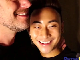 PETERFEVER亚裔Jeremy Vuitton被Hans Berlin无套内射 hot china asian gay sex videos