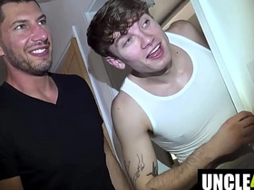 干完我们赶紧滚 Jordan Starr, Caden Dior, Blake Rivers, Assegai Woods asian gay boyfriend sex videos