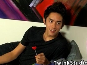 亚洲手机男同色情片与老男人干嫩男 亚历克斯·托德 asian china old defy gay sex videos