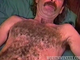 熟男拜伦打飞机 asian out right of entry gay sex videos