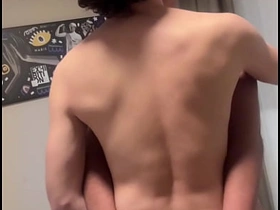 甜美小鲜肉被强势猛男干爆 smart asian gay sex videos