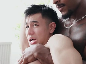 两根黑人大屌狂操嫩滑小受 asian gay free sex videos