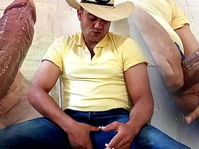 YURI GACHO - AGROBOY SUPER DOTADO ESGUICHANDO PORRA DA PICA GROSSA - URSO BRASILEIRO GOZANDO Participants videos sex gay asian