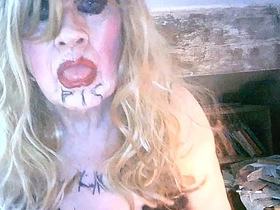 脏烟枪母狗莎拉喝尿自辱 边打飞机边用巨屌假阳具捅屎眼贱穴 gay sex videos hard asian