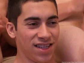 年轻三人组互吃精液 asian new gay sex videos