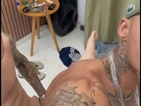 我带同事来双飞我老公和我 asian merry free sex videos