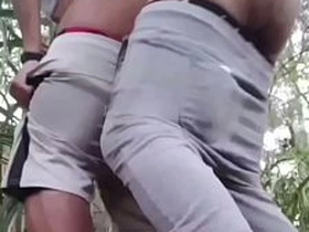 在隐秘公园小径上被爆菊 gay sex videos asian