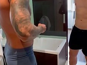 健身炮友Nico Coopa和Jay Wu asian muscled gay sex videos