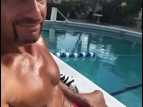 池畔躺平任操 asian gay brothers sexual connection videos