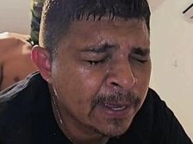 修车工用屁眼还债，被三根大屌轮着操 asian gay potent sex videos