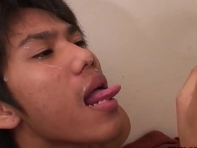 亚洲嫩男无套双人吹箫后撒尿 asian student and teacher gay sex videos