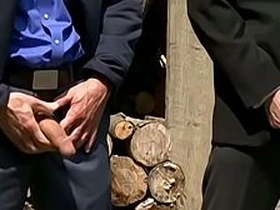 老爹性爱档案：熟男大卫·安东尼与特洛伊·丹尼尔斯户外狂操爆肛 hairy gay sex videos asian