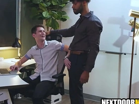 办公室的第一天 asian daddy gay sex videos