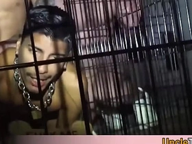 性感拉丁小鲜肉阿波罗被羞辱粗暴群操无套内射 asian students gay sex videos