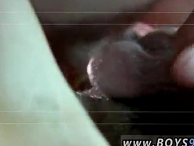 亚洲emo肛交猛干与免费酷男孩同性恋性爱视频初体验 asian smart boy gay sex videos