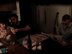 暴露狂基佬情侣当着真老头面玩老少配 asian gay sex videos this video