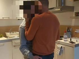 直男建筑工Jack坐在老爹大腿上 asian china gay porn sex videos