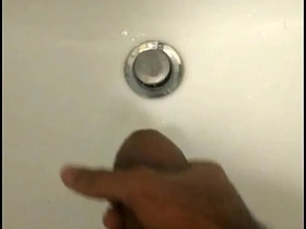 亚洲少年打飞机射精 asian gay group sex videos