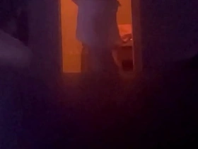 监控拍下瘦弱少年被发情继父弄醒 快速激烈的一顿操作：打屁股、口交、踩踏、坐脸 hot asian men happy-go-lucky sex videos