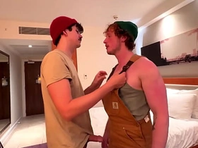 肌肉痴汉被言语调教 克里斯蒂安·亨特和乔纳·惠勒 gay carnal knowledge asian videos
