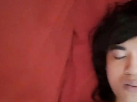 业余男同视频里苗条光滑瘦仔撸性感鸡巴的脸腹肚脐眼嘴皮肤多角度 gay hot sex videos asian