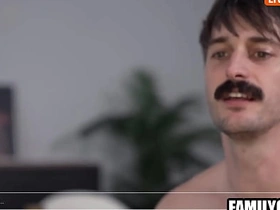 继子撞见继父搞男同直播 asian uncle gay sex videos