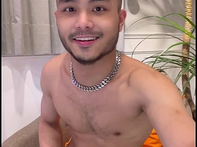 亚洲小伙儿不老实 hot and sexy asian gay sex videos