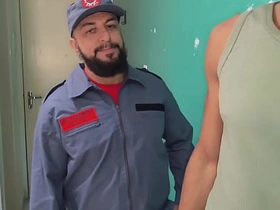 跟我工作的公寓里直男住户搞上了 asian joyful copulation videos caught