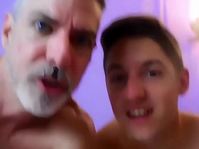 人形犬：Devin Jones与Richard Lennox激烈交媾 渴求下流游戏 asian hindi well-pleased sexual connection bonking videos