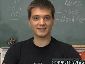 亚洲嫩男免费电话性爱号码 Jordan Dallas正坐着 asian pretty gay boy sex videos